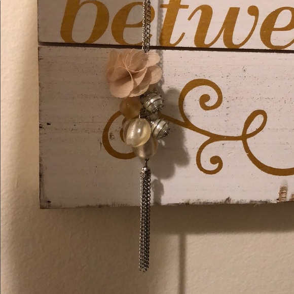 Necklace - Picture 2 of 5